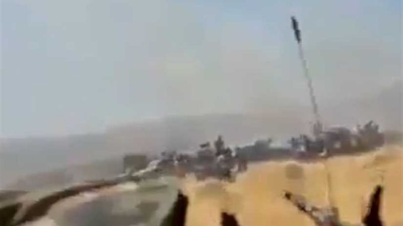 اللحظات الأولى لإسقاط