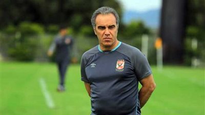 الأهلي يفرض السرية على تدريباته حتى نهاية الموسم