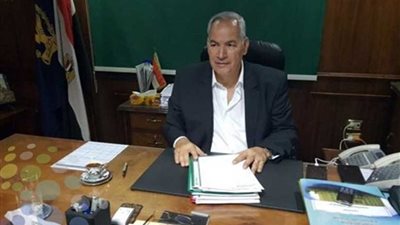 قبل الإفطار.. فلاح يقتل شقيقه وزوجته وأبناءه بسبب منزل بأسيوط