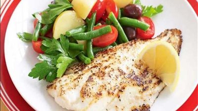 ‪ لإفطار شهي ولذيذ.. طريقة عمل السمك الفيليه بالكريمة