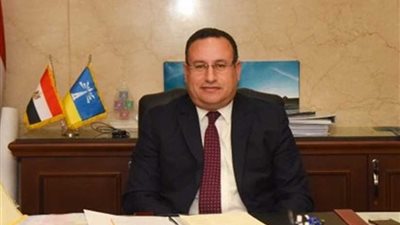 محافظ الإسكندرية : تكثيف أعمال رصف الطرق وإعادة الشئ لأصله بأنحاء المدينة