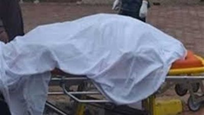 مصرع طفلة إثر سقوط سيارة بمصرف في كفر شكر