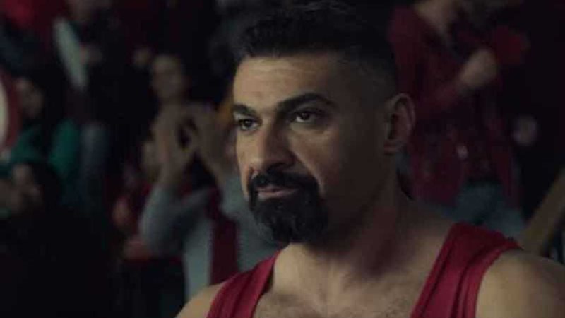 ياسر جلال يصيب صديقه