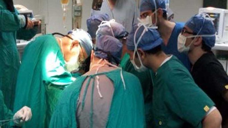 طب الأزهر تجري جراحة