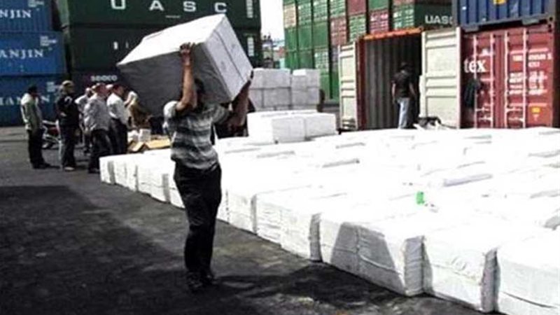 الجمارك تضبط 32 ألف