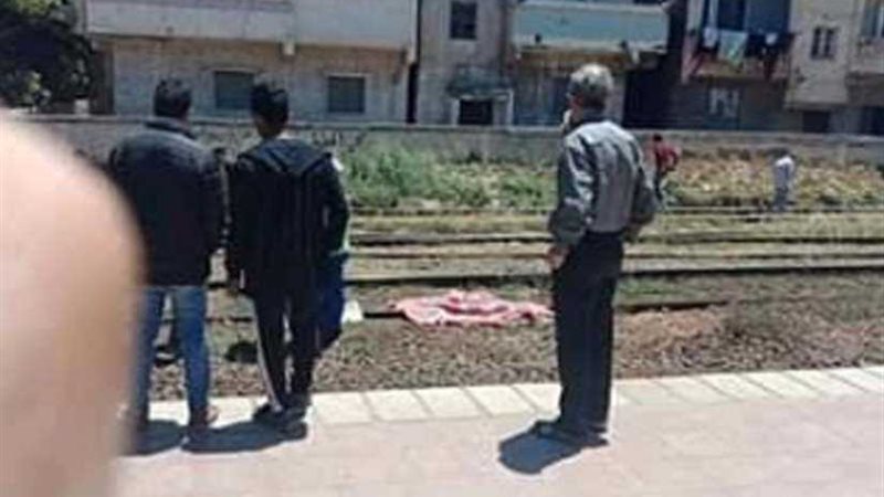 مصرع شخص تحت عجلات