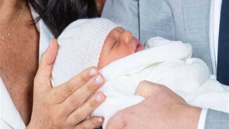 الصور الأولى لابن