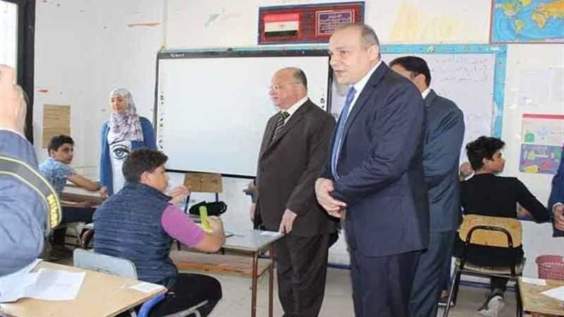 طلاب الإعدادية لمحافظ