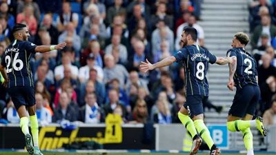 مانشستر سيتي يتوج ببطولة الدوري الإنجليزي الممتاز للمرة الثانية على التوالي