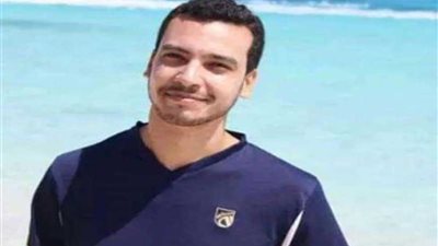 نجم الريشة الطائرة هفطر مع عائلتي: 