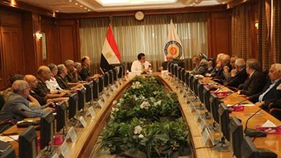 وزير التعليم العالى يترأس اللجنة العليا للمشروعات القومية