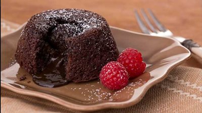 حلويات رمضان.. أسهل طريقة لعمل المولتن كيك اللذيذ