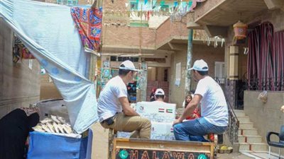 سلال غذائية من مؤسسة خليفة بن زايد تصل القرى الأكثر احتياجًا