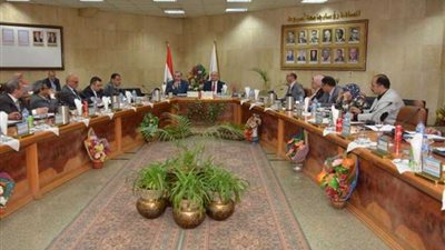 تعيين 18 أستاذًا مساعدًا بكليات أسيوط