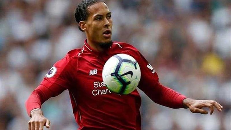 فيرجيل فان ديك يتوج