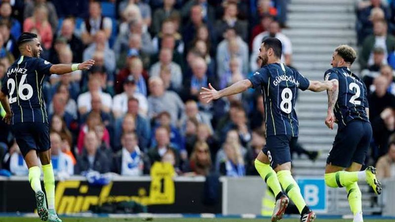 مانشستر سيتي يتوج