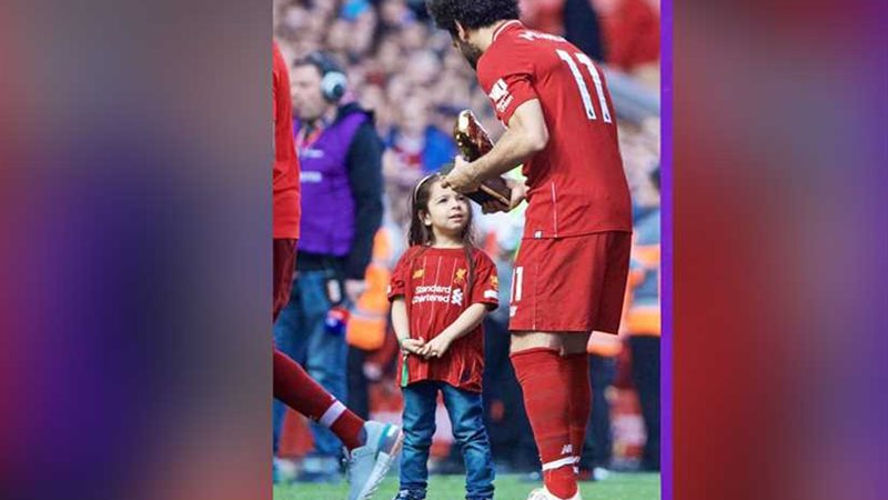 «مكة» تستغرب حذاء