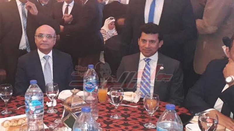 وزير الشباب لبوابة