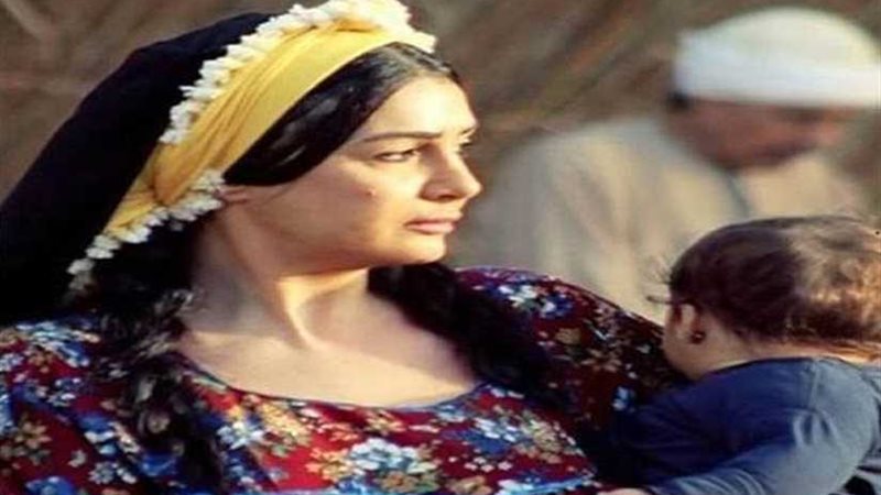 غادة عبدالرازق تأخذ