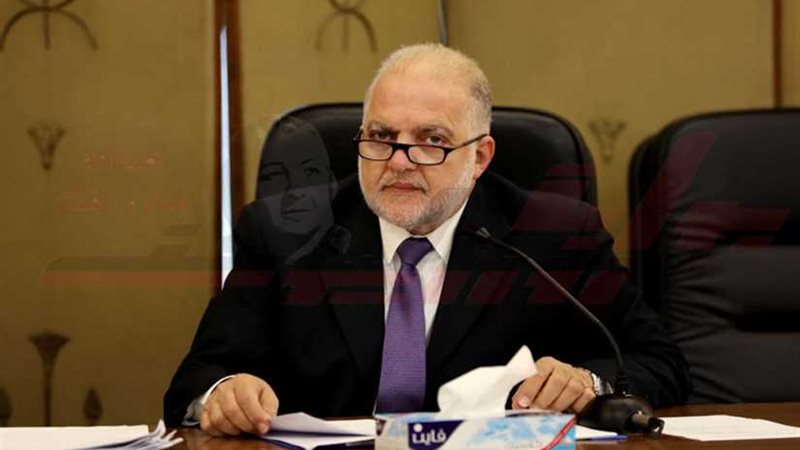 الحكومة: إنشاء المفاعلات