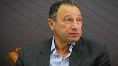 الخطيب يناقش التقرير السنوي لفريق الشباب بالنادي الأهلي