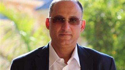 بعد افتتاحه كوبري تحيا مصر.. خبير يطالب بالاستمرار في دعم خطوات الرئيس السيسي