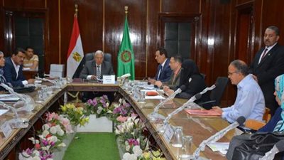 محافظ الدقهلية: المواطن لن يتحمل خطأ الموظف المقصر