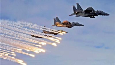 مسؤولون أفغان: مقتل 17 شرطيا بالخطأ في غارة جوية جنوبي البلاد