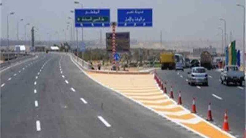 الرئيس السيسي يفتتح