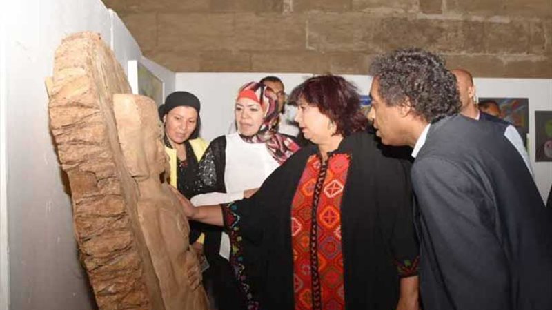 بالصور..نشاط قصور