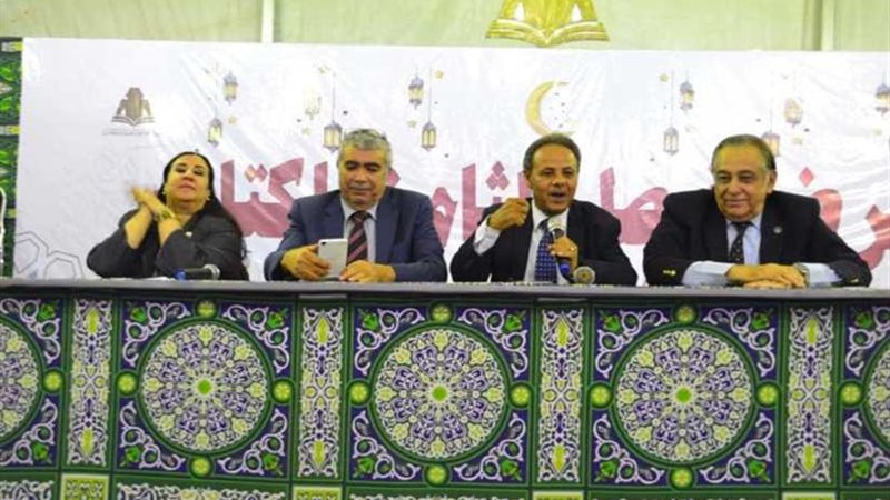 مفكرون ومثقفون يوضحون