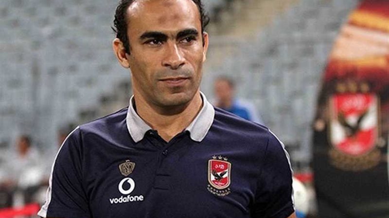 عبد الحفيظ يسخر ويتهكم