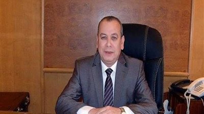 محافظ كفر الشيخ يأمر بنقل القمامة المتراكمة على شاطئ بحيرة البرلس