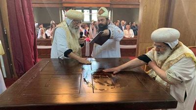 البابا يدشن كنيسة الملاك بمدينة آلتنا الألمانية