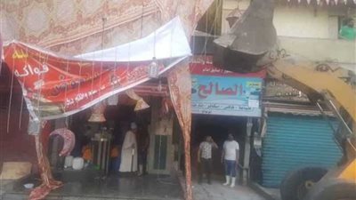 بلدوزر إشغالات الجيزة يزيل المخالفات بعثمان محرم