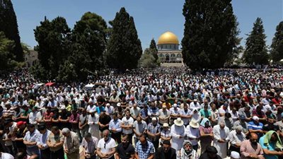 200 ألف مصل أدوا صلاة الجمعة الثانية من رمضان في المسجد الأقصى