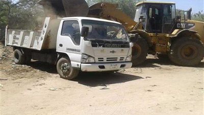 رفع مخلفات الترع والمصارف ونواتج التطهير بقرى دير مواس