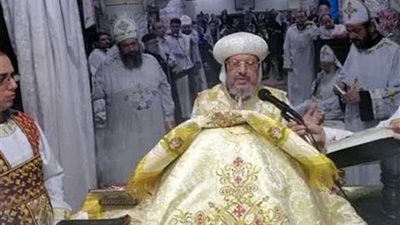 الأنبا مرقس يعزي شعب كنيسة المتنيح القمص 