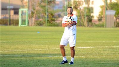 أمير عزمي: تحقيق لقب الكونفيدرالية الإفريقية فرصة للاعبي الزمالك لكتابة تاريخهم