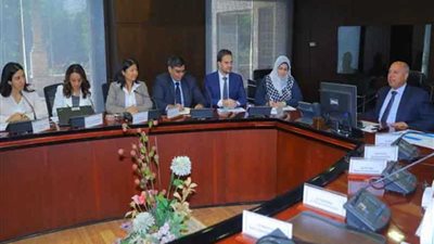 وزير النقل يبحث مع وفد البنك الدولي سبل دعم وتطوير منظومة النقل بمصر