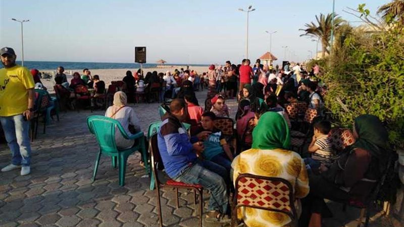 الشجرة تقيم حفل إفطار