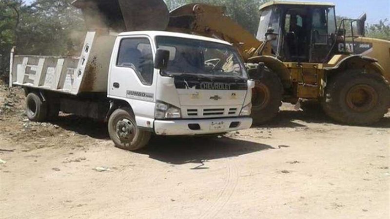 رفع مخلفات الترع