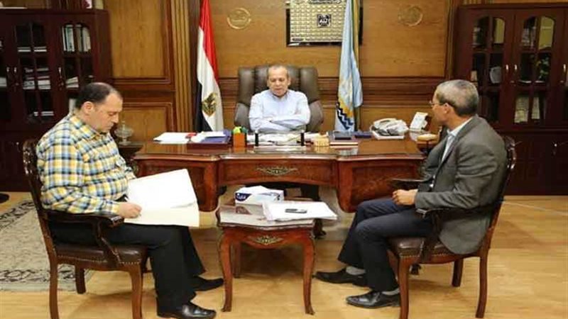 محافظ كفر الشيخ وعضو