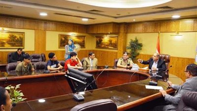 محافظ الغربية يتابع امتحانات الصف الأول الثانوى ويتواصل مع وزير التربية والتعليم لحل مشاكل التابلت