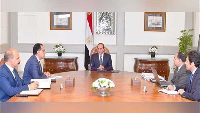 نشرة 24 .. الرئيس يوجه بإسراع خطوات التحول الرقمي لجميع التعاملات الحكومية‎