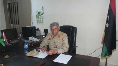 قائد عسكري ليبي: الجيش يحارب على جبهة 60 كيلومترا اتجاه طرابلس