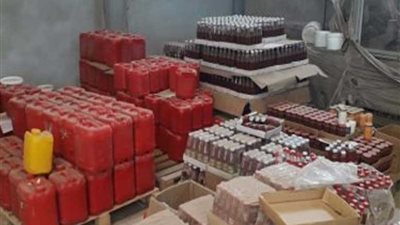 ضبط مصنع مواد غذائية غير صالحة للاستهلاك