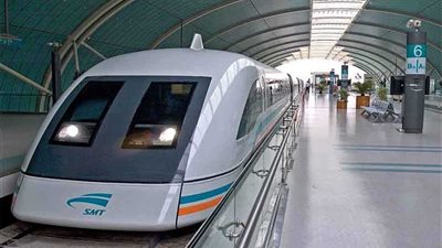 قطار مغناطيسي بسرعة 600 كيلومتر في الساعة بالصين