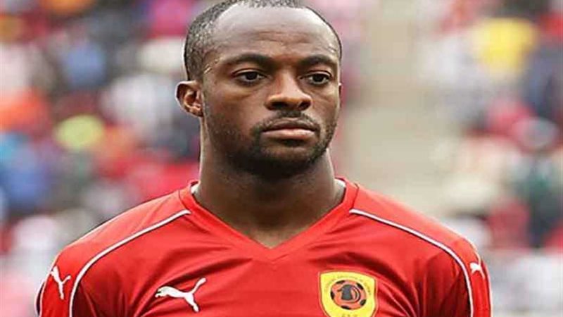 نجم الأهلي يزين قائمة