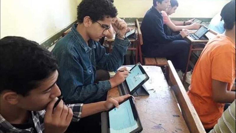 تغيب 17 طالبًا عن